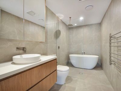 203 / 37 Llewellyn Street, Merewether