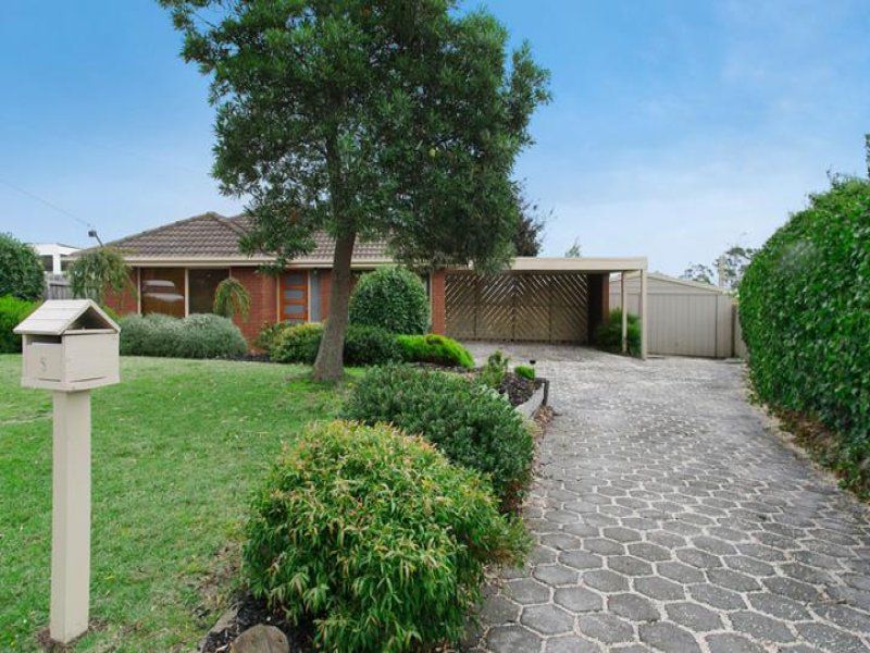 5 Coombe Court, Leopold