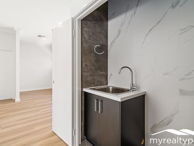 25B Hannans Street, Morley