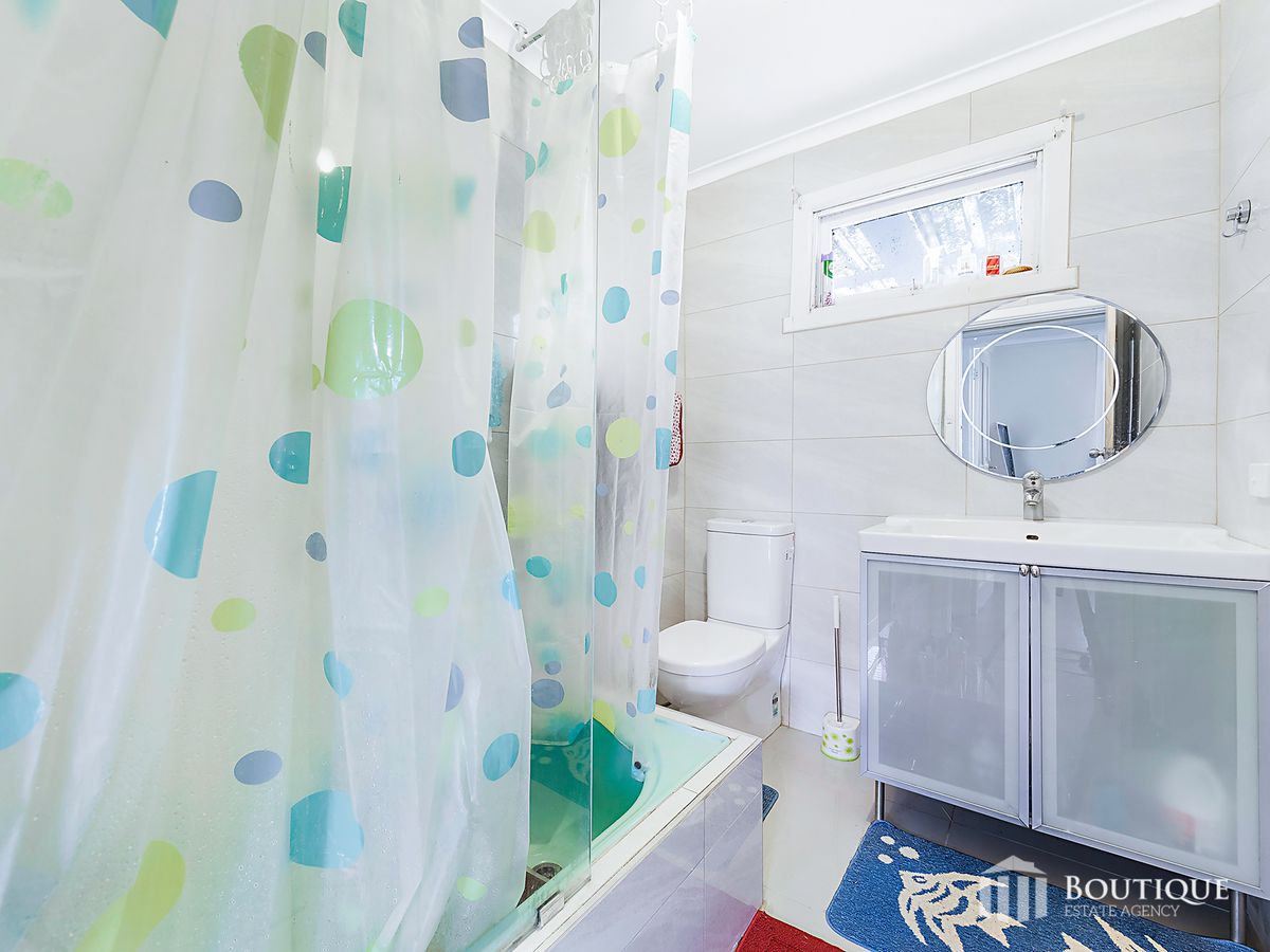9 Boronia Avenue, Dandenong North