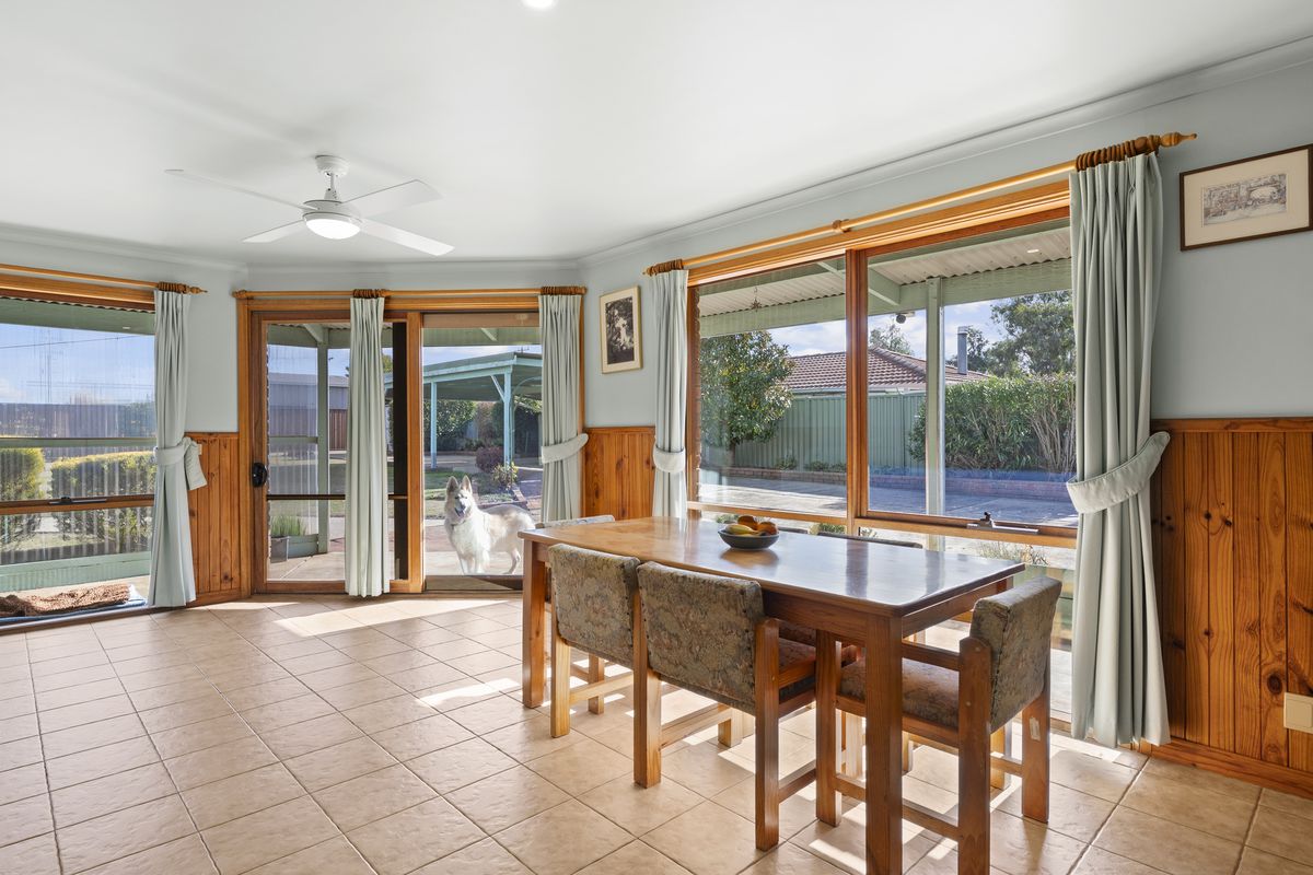 9 Club Court, Mansfield