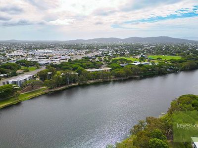 107 / 1A Sporting Drive, Thuringowa Central