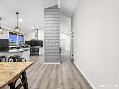 2-4 Outlook Ride, Kurunjang