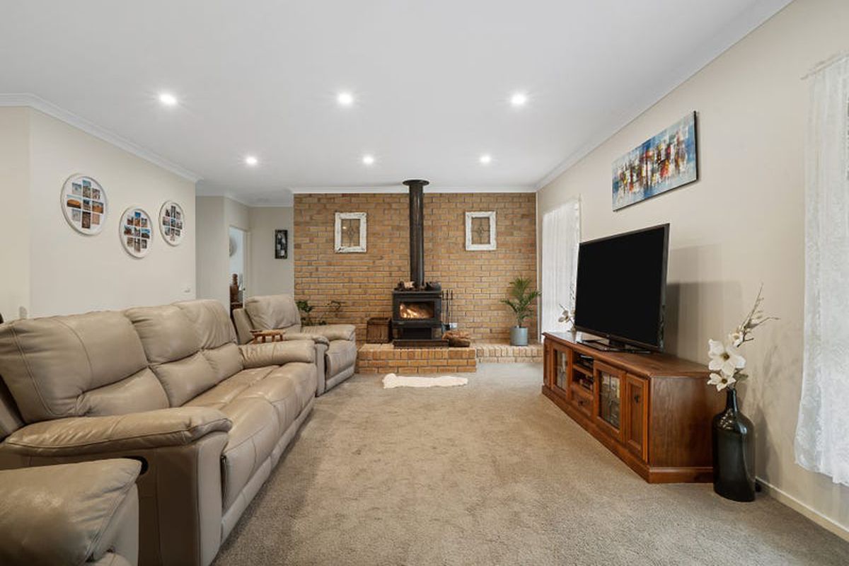 100 Livingstone Street, Avenel