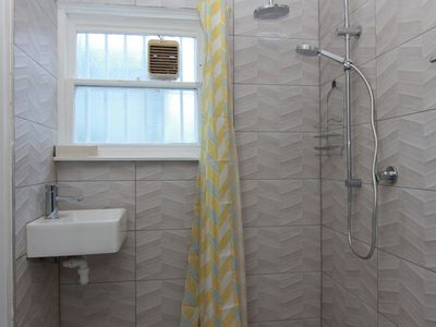 6 / 48 CURRAN STREET, North Melbourne