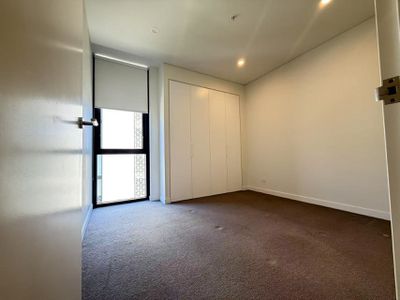 3402 / 5 Gadigal Avenue, Waterloo