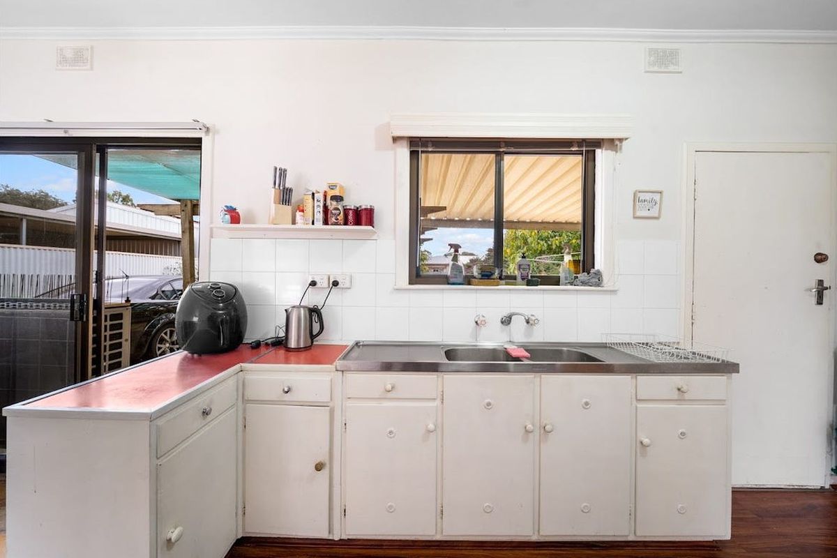 109 Whites Road, Salisbury North