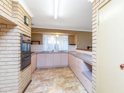 10 Edwards Place, Eaton