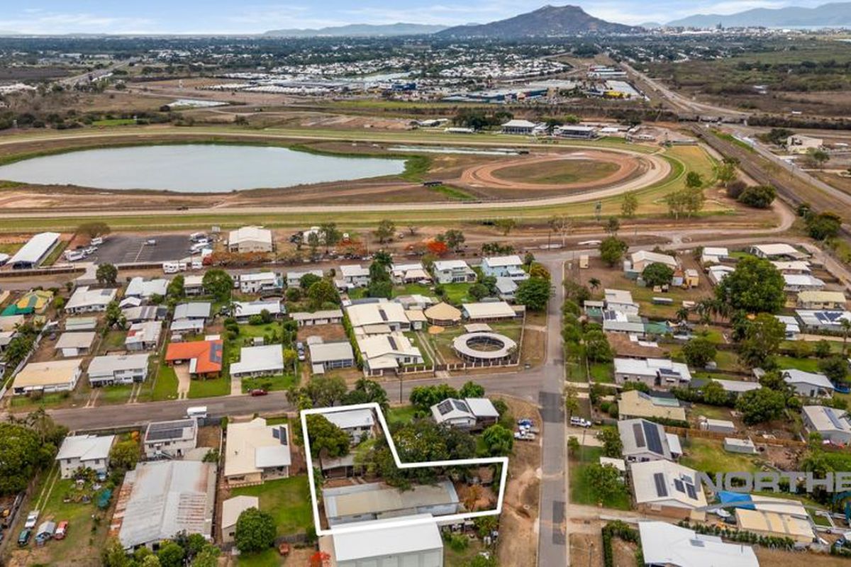 Space for Family, Horses & Your Future Plans!