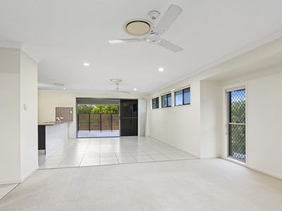 6 Berrimilla Lane, Coomera Waters