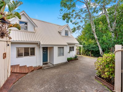 8a Aplin Place, Birkdale