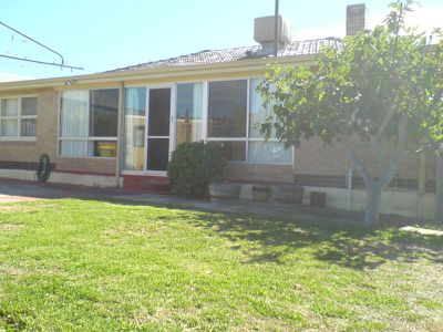 33 Simper Crescent, White Gum Valley