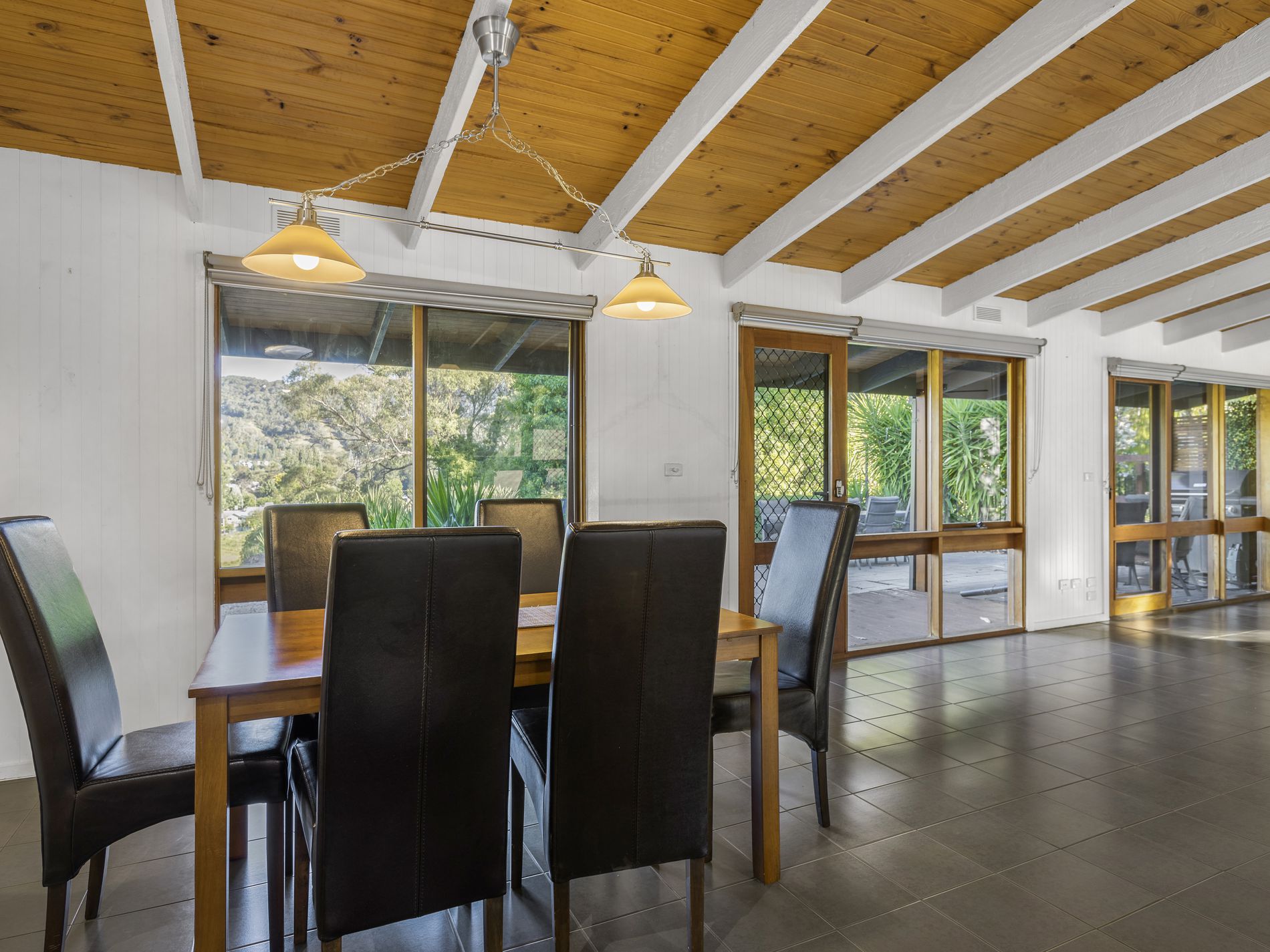 9 Braeside Court, Tawonga South