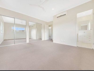 1 / 1 Colins Lane, Kin Kora