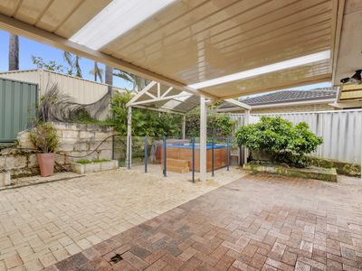15 Kirwan Way, Winthrop