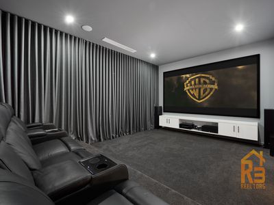 261 Honour Avenue, Clyde North