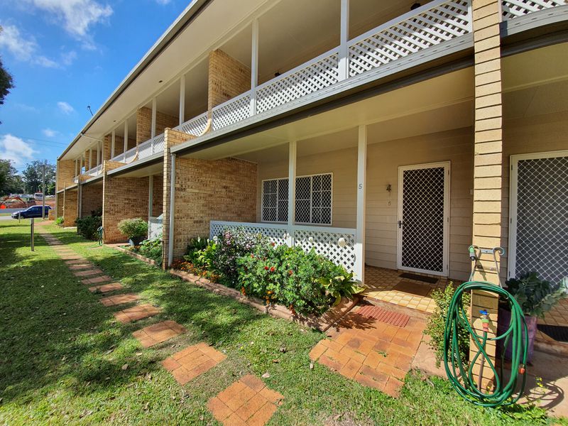 5 / 3-5A Louise Street, Atherton