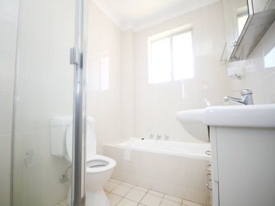 4 / 24 Ferguson Avenue, Wiley Park