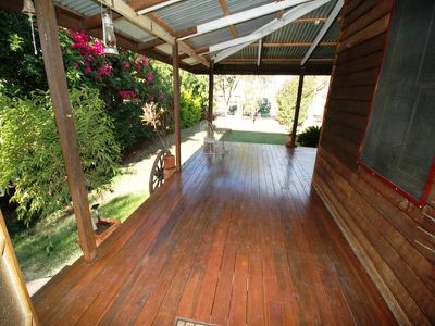 107 Falcon Street, Longreach