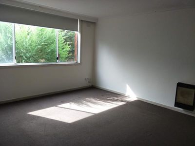 2/25 Empire Street, Footscray