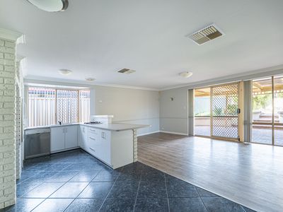 64 Murchison Way, Gosnells