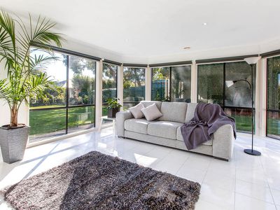 22 Fairway Crescent, Mccrae