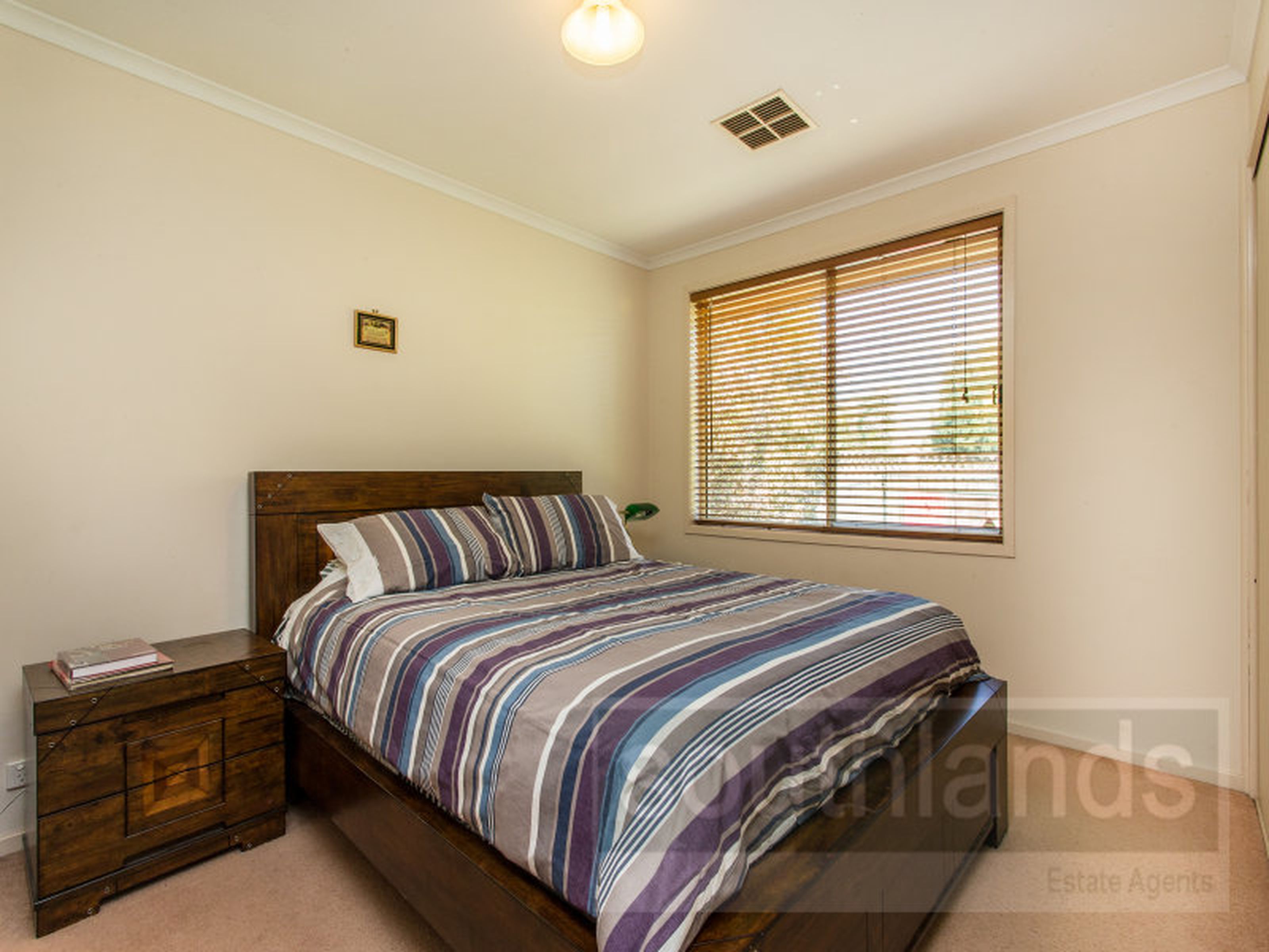 4 Brigadoon Ave, GLENMORE PARK