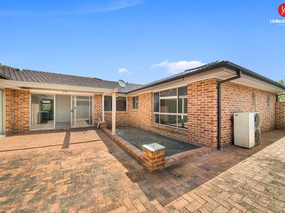 85 EDINBURGH CIRCUIT, Cecil Hills