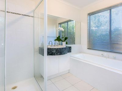 22 Fairway Crescent, Mccrae