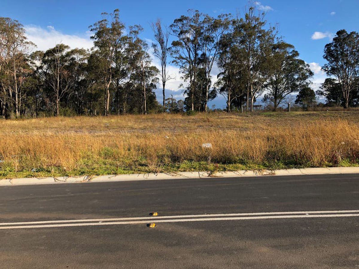 65 Walmsley Crescent, Silverdale Patrick York