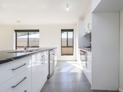 14 Glory Way, Shepparton