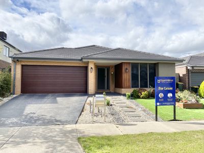 86 Spearmint Boulevard, Manor Lakes