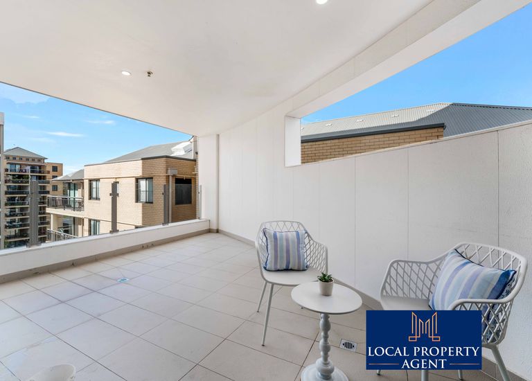 604 / 61 Rickard, Bankstown
