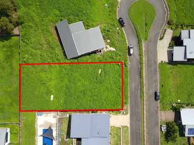 15 Whitehaven Crescent, Cannonvale
