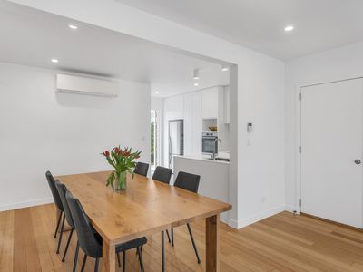 1 / 5 Bradley Street, Newport