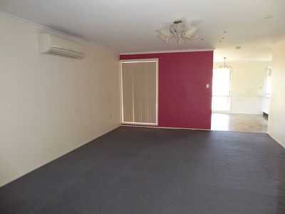 33 Mclaren Place, Ingleburn