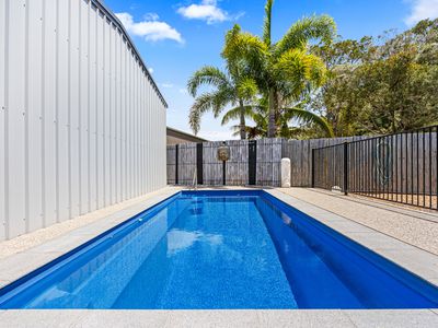 6 Jordan Close, Urangan