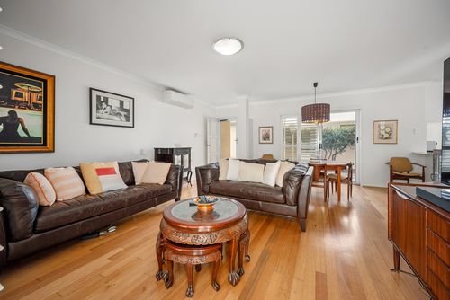 141C Melville Parade, Como
