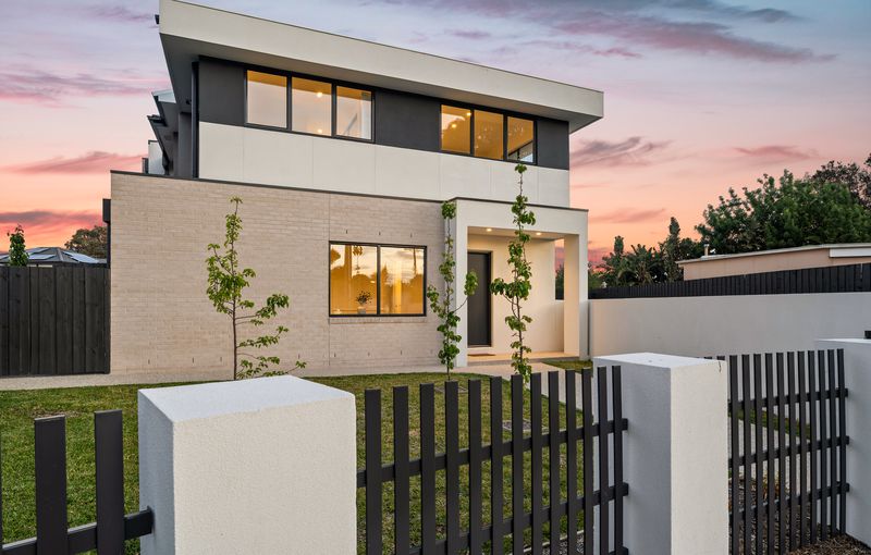 4b Sunlit Court, Hampton East, Hampton East - Thumbnail 3