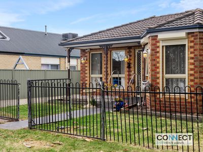 6 Masterton Place, Cranbourne East