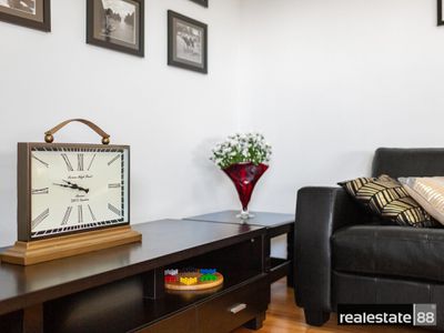 1 / 29 Rawlins Street, Glendalough