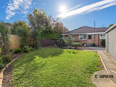 6 ILUKA COURT, Altona