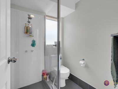 33 Redheart Drive, Thornlie