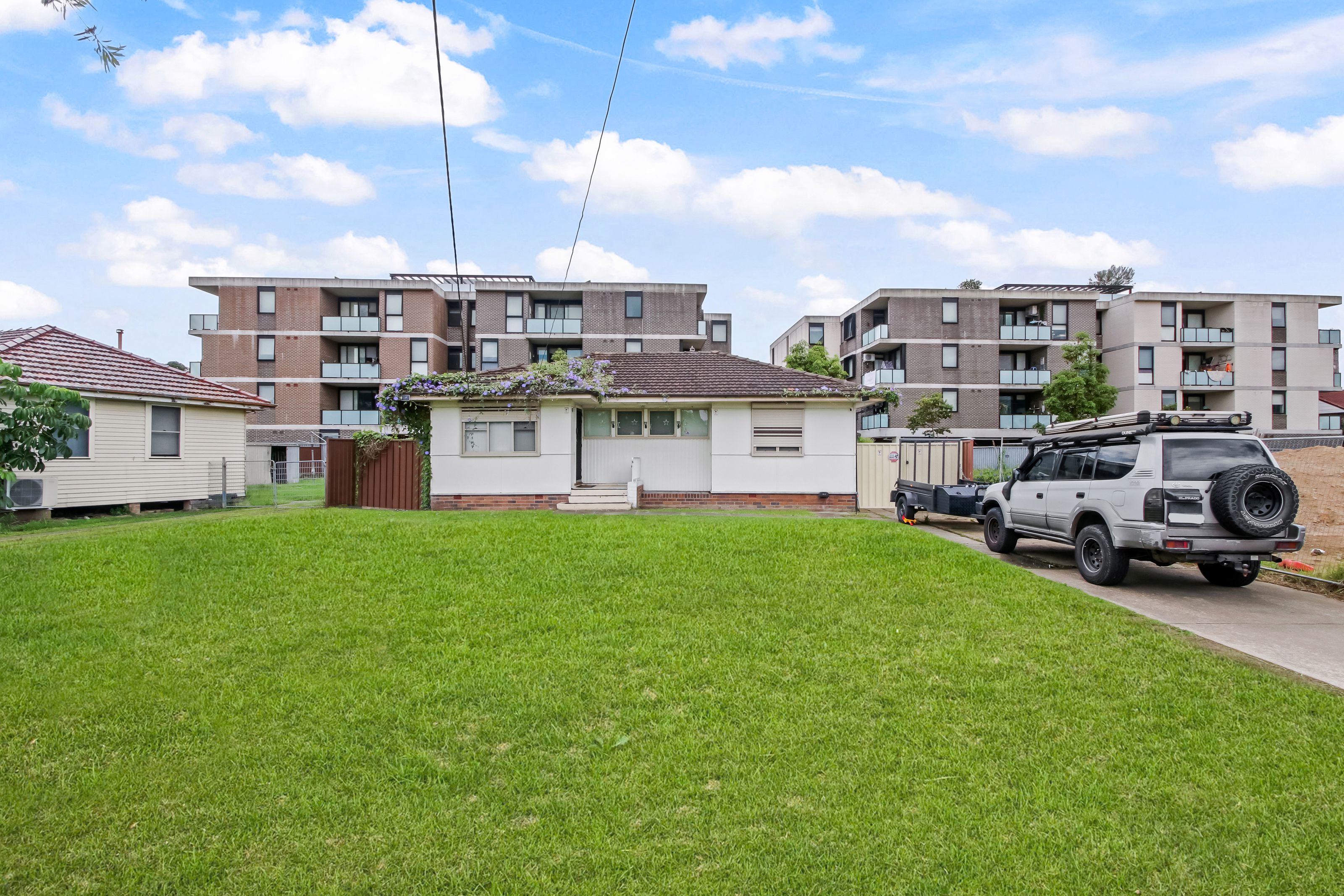 207-211 Hoxton Park Road, CARTWRIGHT