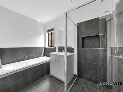 5 Pechora Street, Truganina