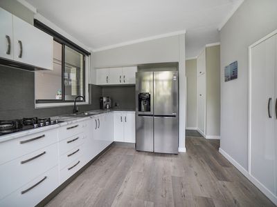 10 Robert Street, Torquay