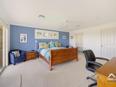 22 Headland Drive, Hallidays Point