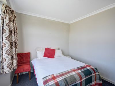 54 Chaucer Street, Milton