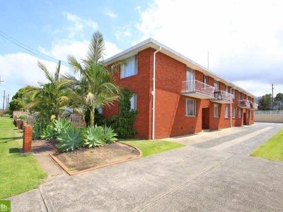 7 / 10 Montague  St, Fairy Meadow