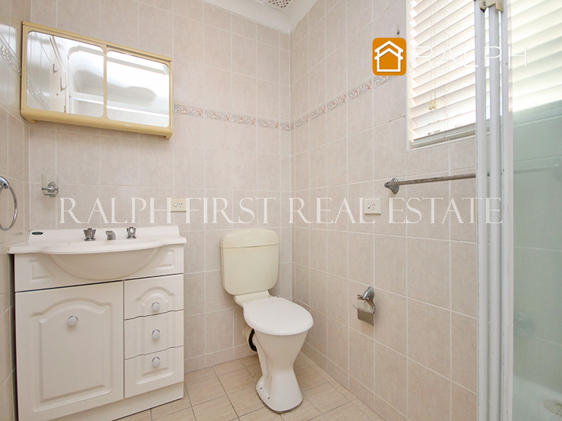 4 / 110 Leylands , Belmore